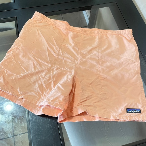 Patagonia Baggies Shorts Mens Size M Peach Lightweight 5" Drawstring Pockets - Picture 1 of 5